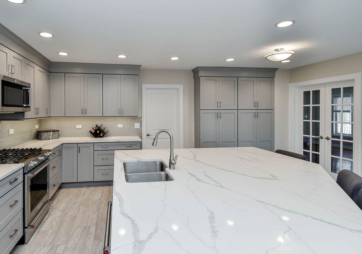 Quartz-vs.-Quartzite-Countertops-PLUS-Quartzite